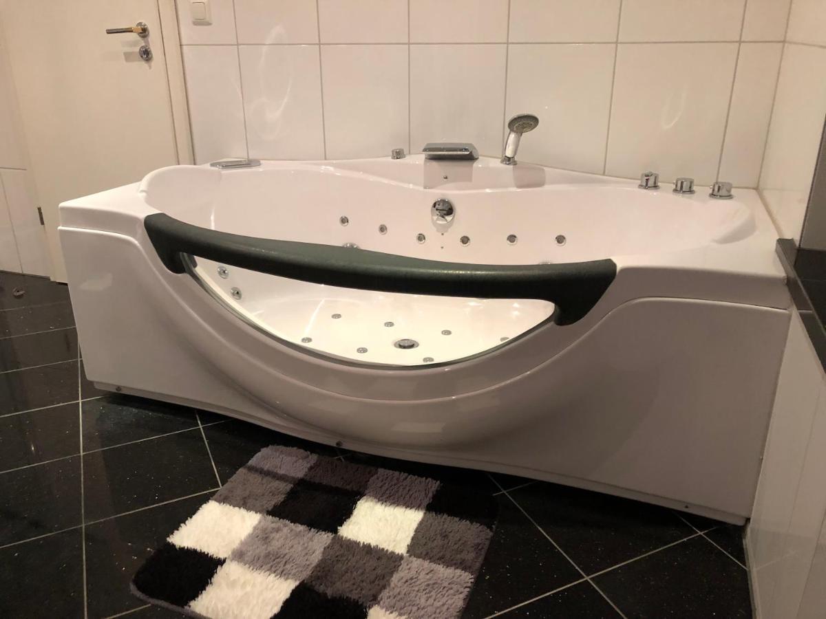 Ferienwohnung Amperblick Фюрщенфелдбрук Екстериор снимка