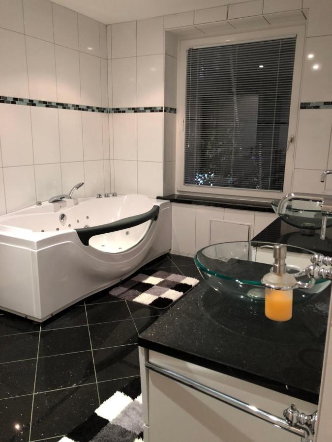 Ferienwohnung Amperblick Фюрщенфелдбрук Екстериор снимка