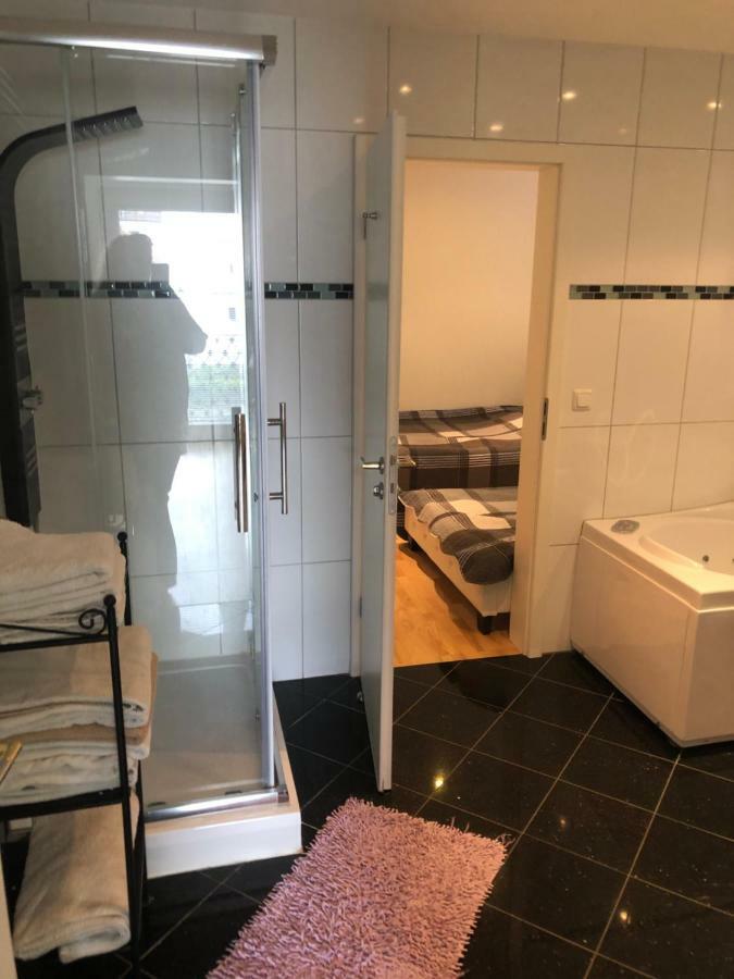 Ferienwohnung Amperblick Фюрщенфелдбрук Екстериор снимка